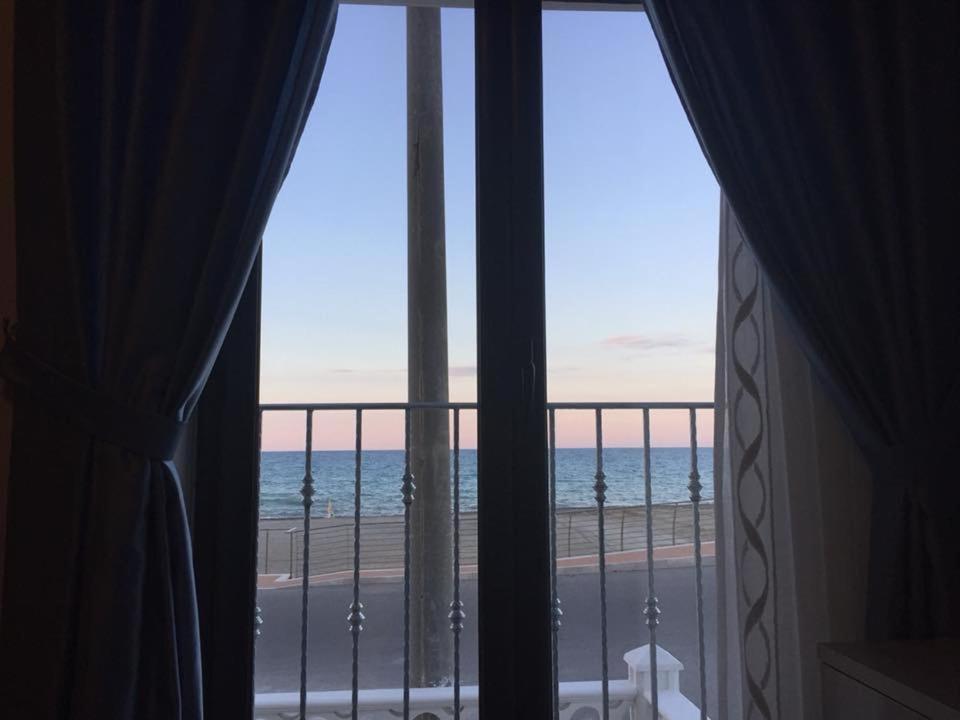 Un Posto Al Sole Bed & Breakfast Torretta  Eksteriør bilde